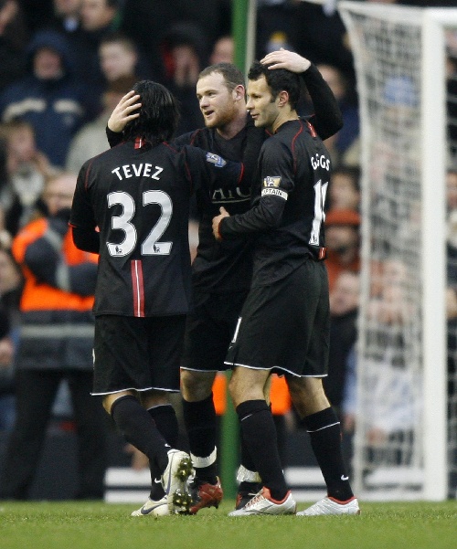  利物浦客场绝杀延续不败神话