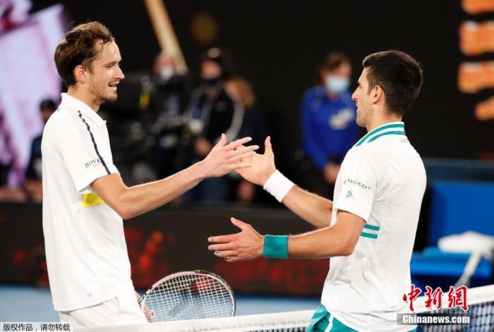  德约科维奇澳网夺冠，续写传奇篇章