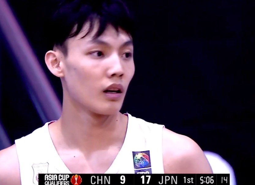 篮球年度颁奖盛典,表彰杰出贡献者 篮球年度颁奖盛典,表彰杰出贡献者