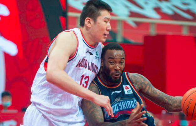  篮坛新星闪耀赛场，未来之星初露锋芒