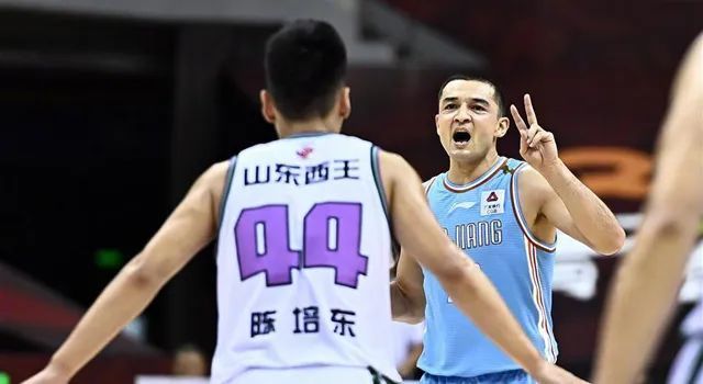  新疆伊力特内线制霸压倒江苏肯帝亚